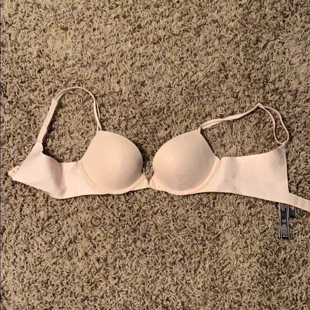 Sexy illusions push-up bra. Snakeskin nude print.